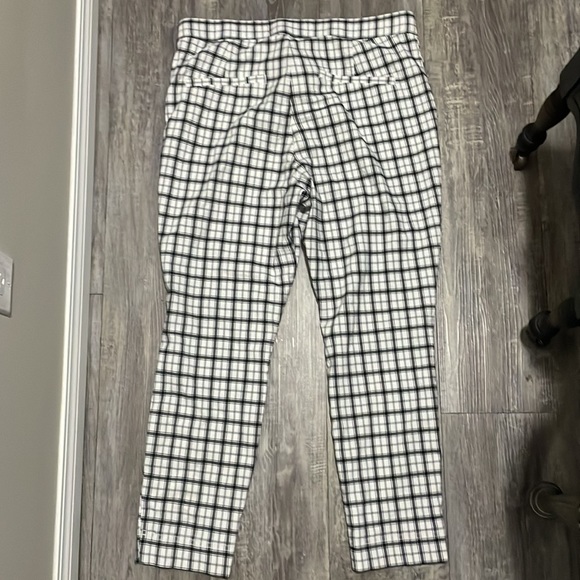 PETITE HOLLISTER PANTS - Picture 3 of 3